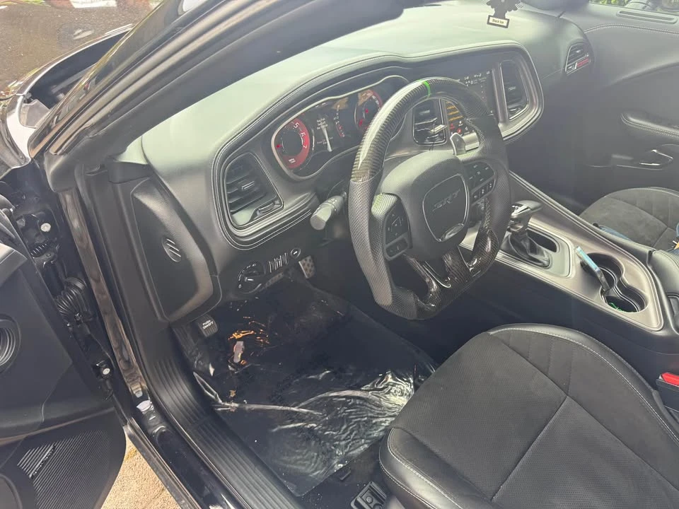2023 Dodge Challenger SRT Hellcat 3rd Gen - Image 10 of 13
