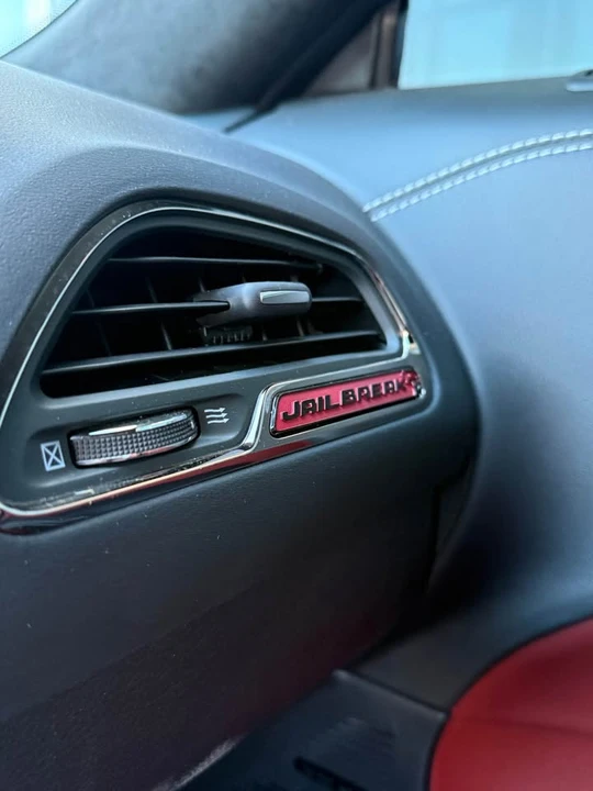 2023 Dodge Challenger SRT Hellcat 3rd Gen - Image 10 of 12