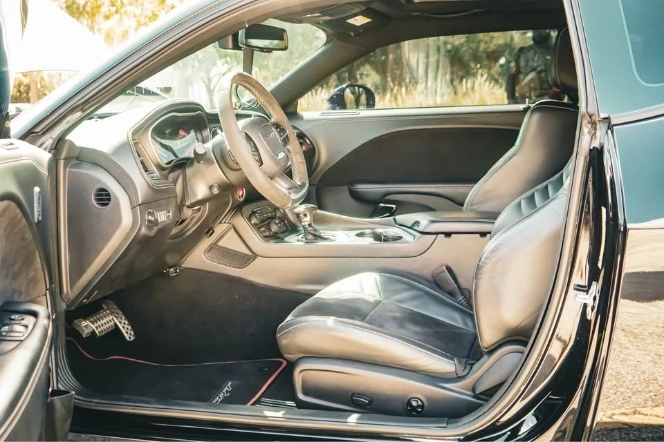 2023 Dodge Challenger SRT Hellcat 3rd Gen - Image 9 of 12