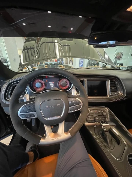 2023 Dodge Challenger SRT Hellcat 3rd Gen - Image 7 of 11