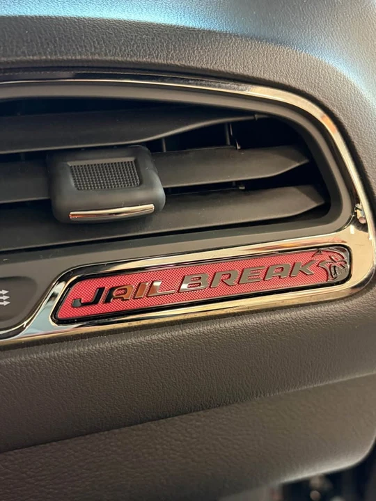 2023 Dodge Challenger SRT Hellcat 3rd Gen - Image 8 of 9