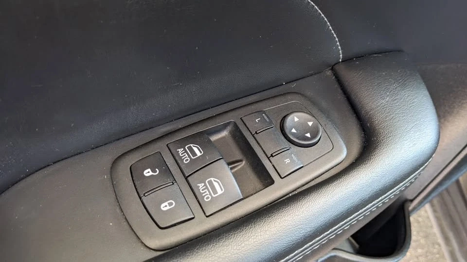 2023 Dodge Challenger 3rd Gen - Image 9 of 11