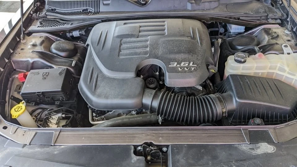 2023 Dodge Challenger 3rd Gen - Image 10 of 11