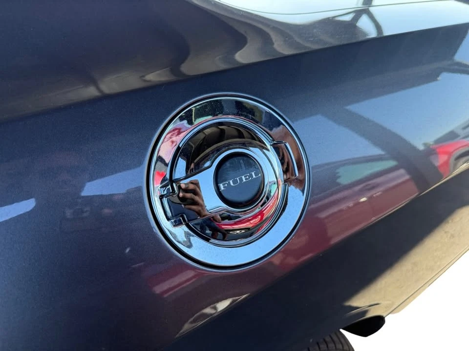 2023 Dodge Challenger 3rd Gen - Image 15 of 20