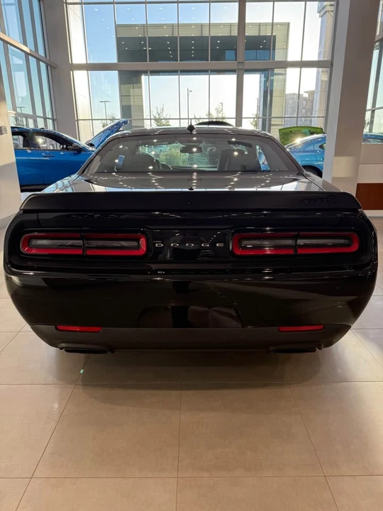 2023 Dodge Challenger SRT Hellcat 3rd Gen - Image 8 of 8