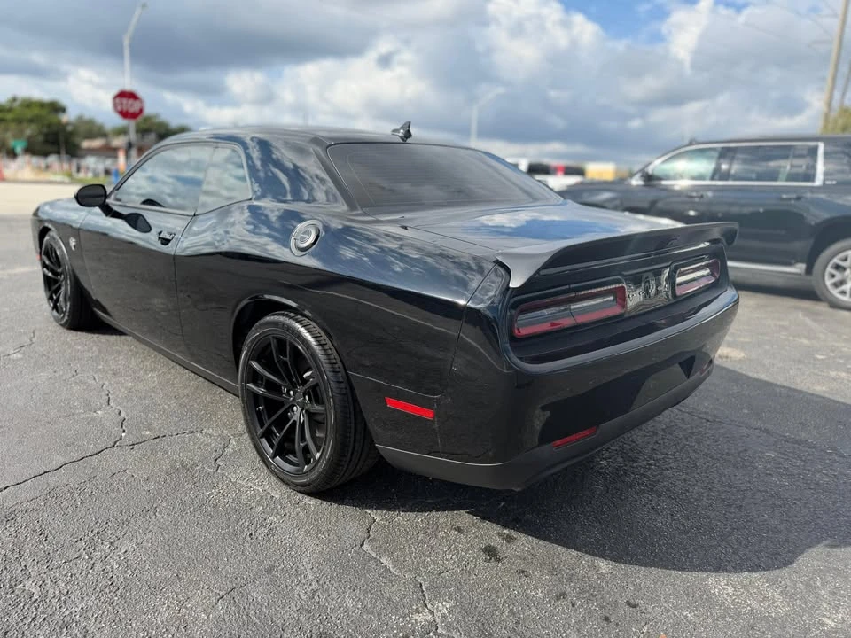 2023 Dodge Challenger SRT Hellcat 3rd Gen - Image 10 of 14