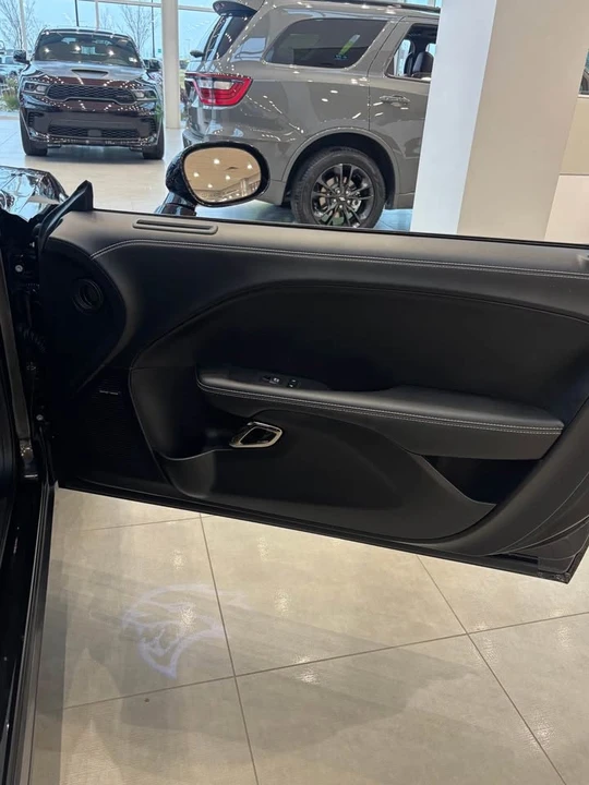 2023 Dodge Challenger SRT Hellcat 3rd Gen - Image 8 of 14