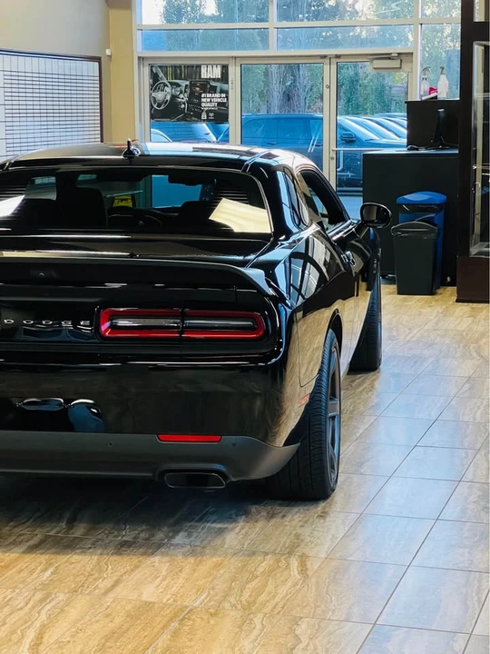 2023 Dodge Challenger SRT Hellcat 3rd Gen - Image 11 of 12