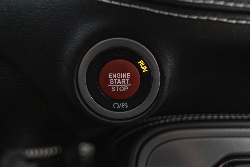 2023 Dodge Challenger SRT Hellcat 3rd Gen - Image 17 of 20