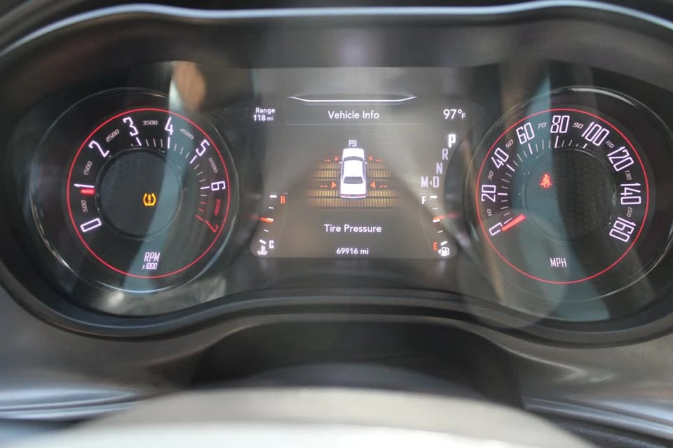 2023 Dodge Challenger 3rd Gen - Image 15 of 20