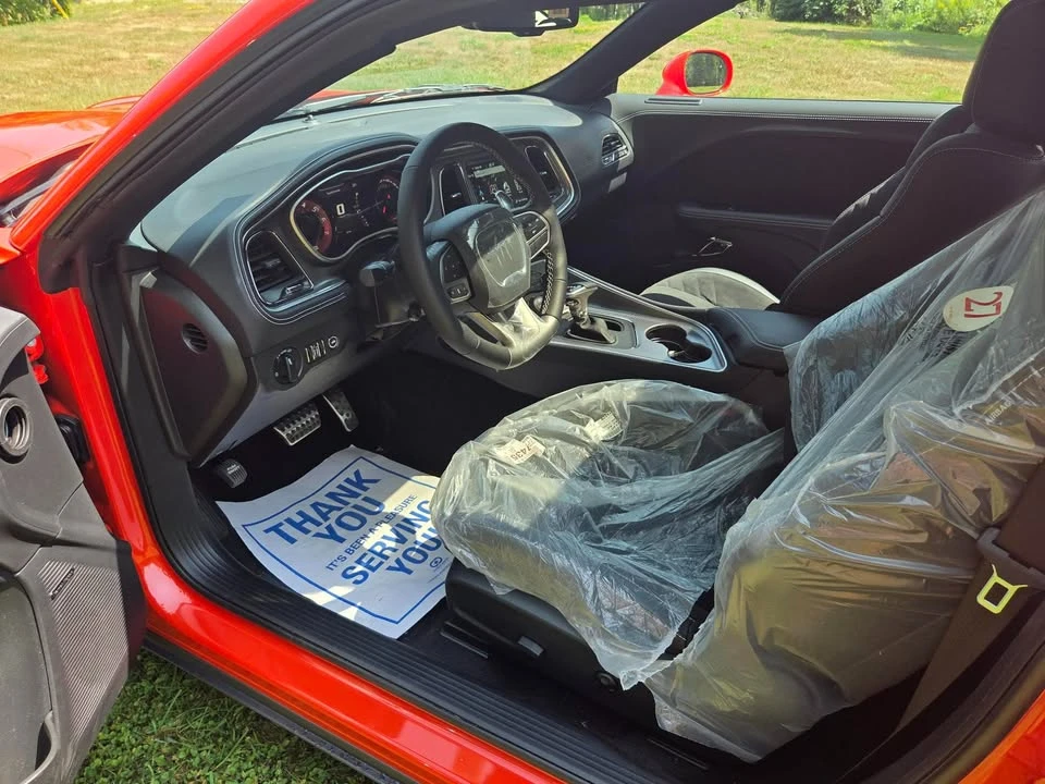 2023 Dodge Challenger SRT Hellcat 3rd Gen - Image 5 of 8