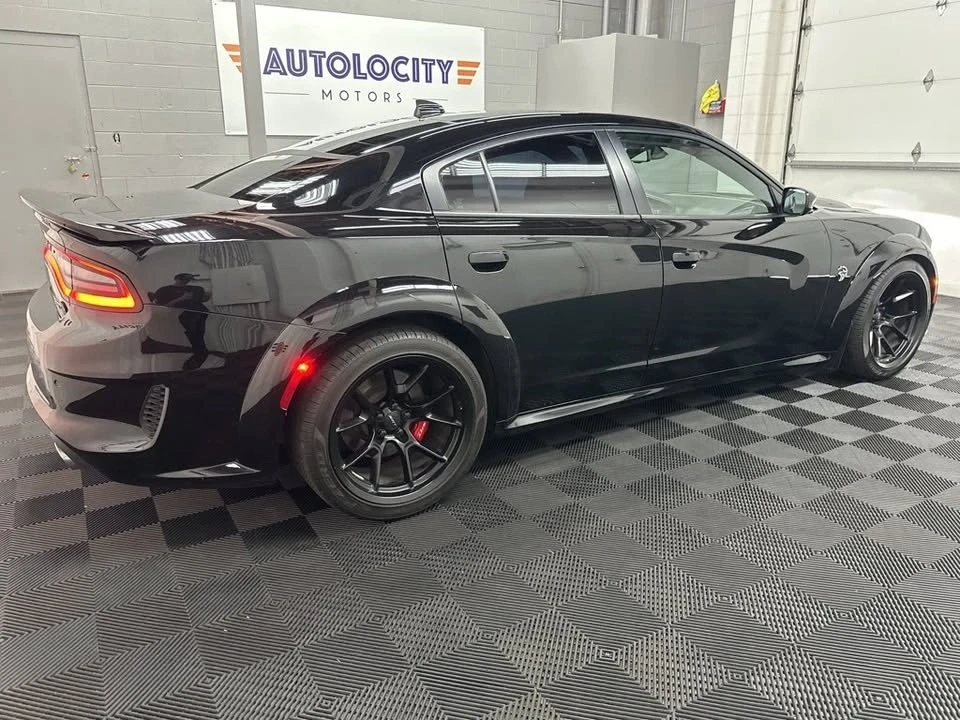 2023 Dodge Charger 8th Gen - Image 9 of 16
