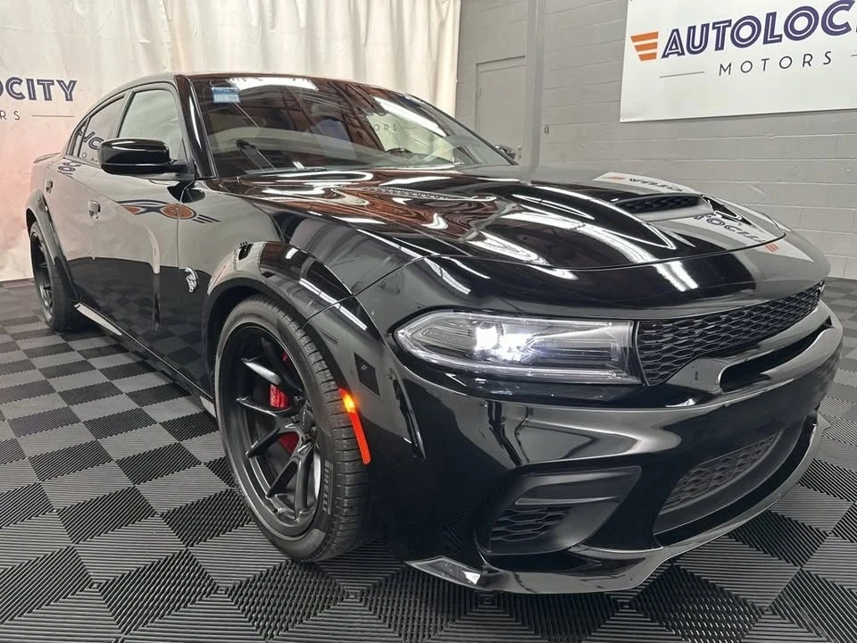 2023 Dodge Charger 8th Gen - Image 2 of 16