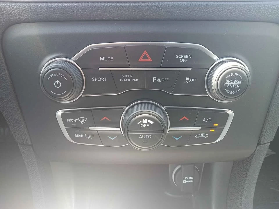 2023 Dodge Charger 8th Gen - Image 7 of 17