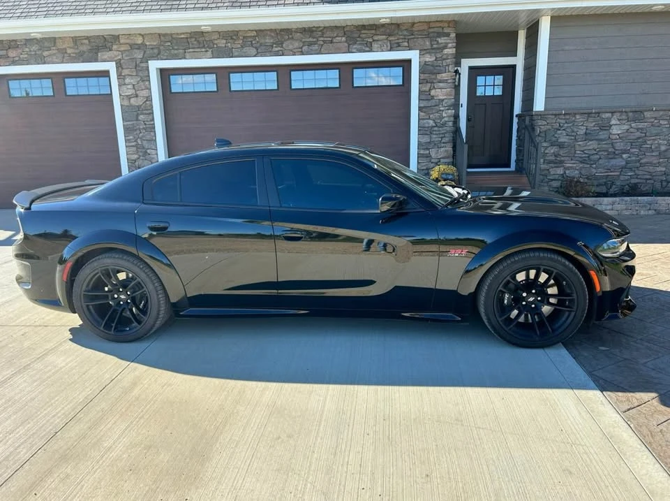 2023 Dodge Charger 8th Gen - Image 2 of 7