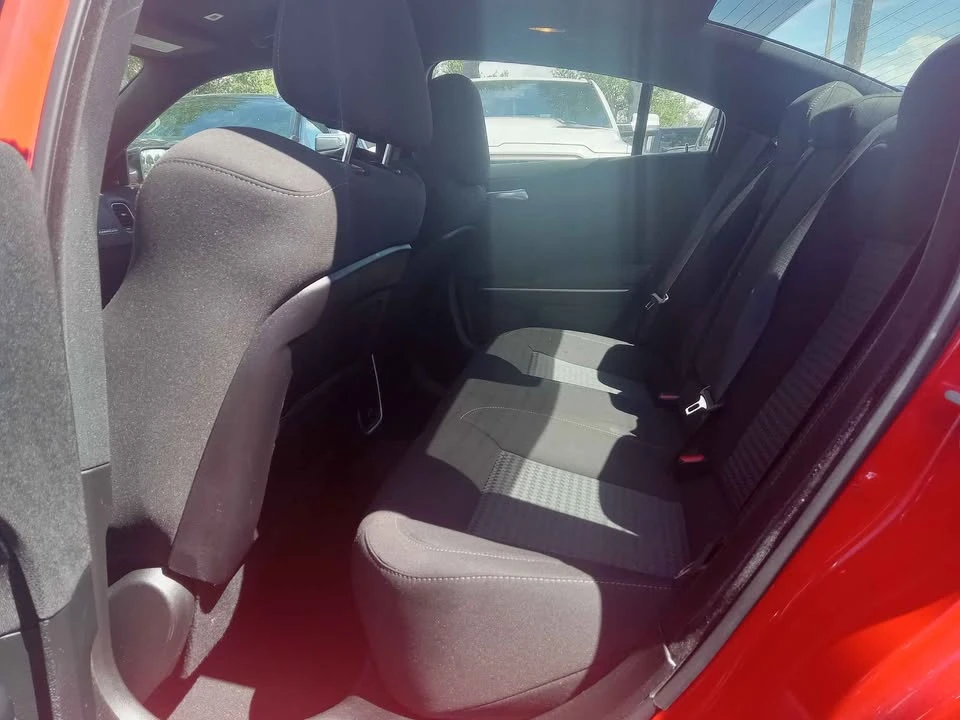 2023 Dodge Charger 8th Gen - Image 15 of 17