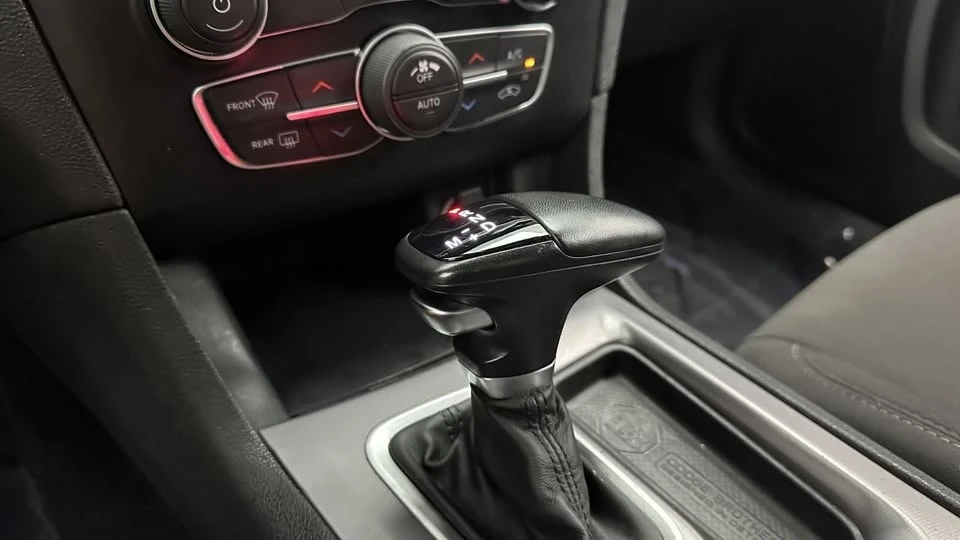 2023 Dodge Charger 8th Gen - Image 12 of 20