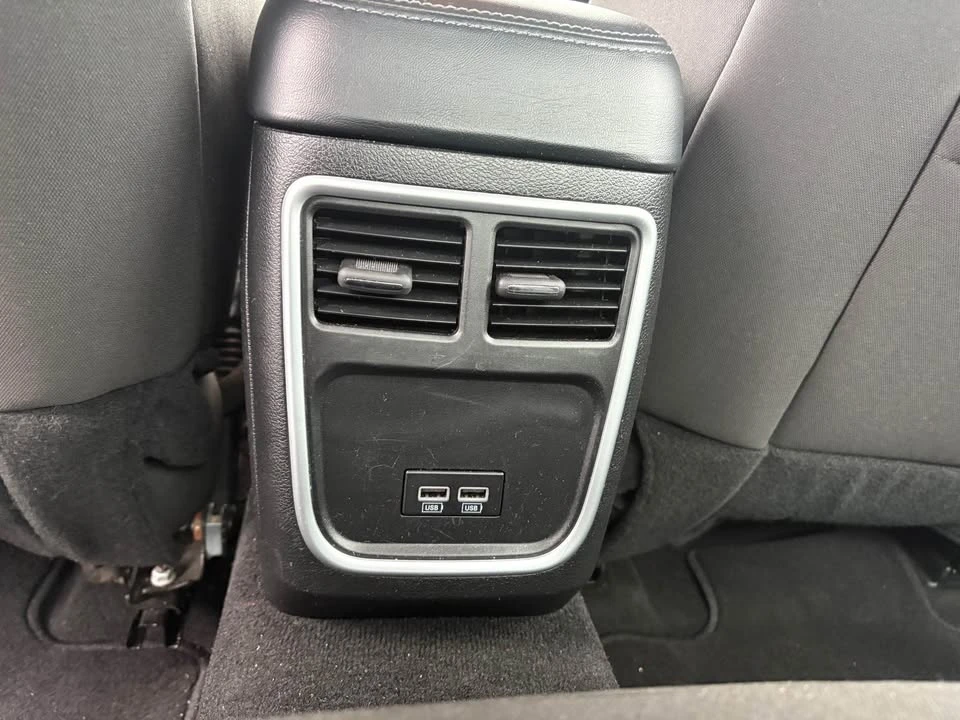 2023 Dodge Charger 8th Gen - Image 6 of 17