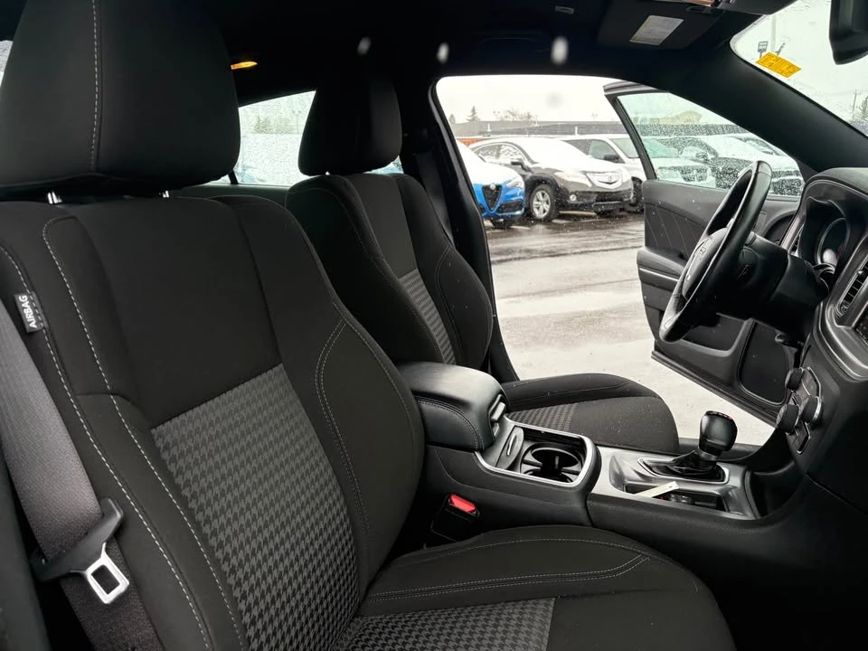 2023 Dodge Charger 8th Gen - Image 4 of 17
