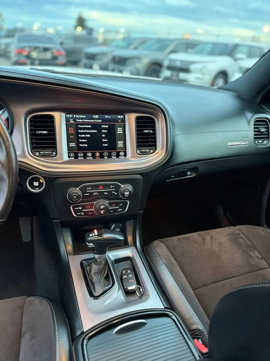 2023 Dodge Charger 8th Gen - Image 5 of 8