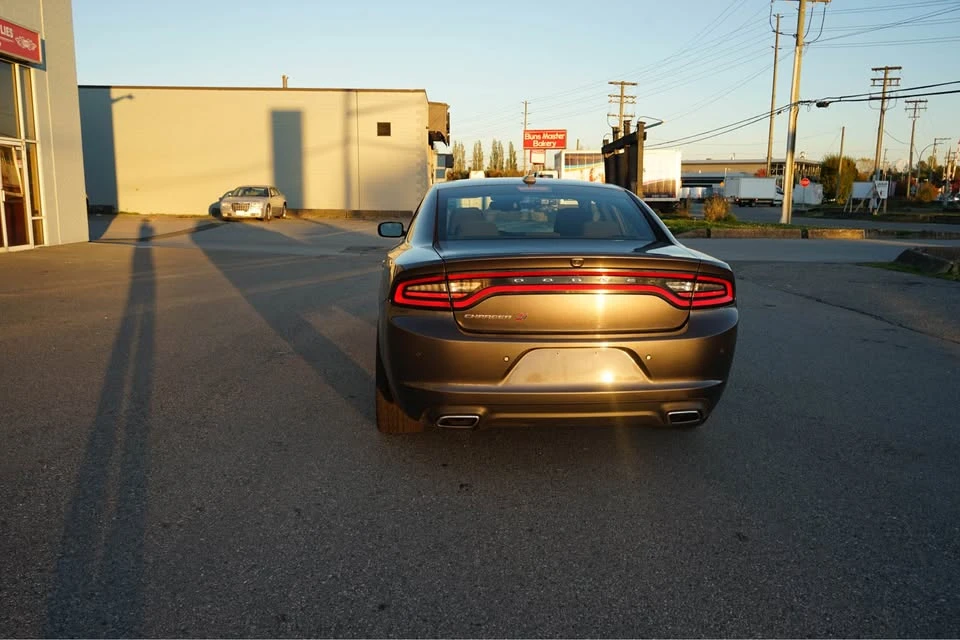 2023 Dodge Charger 7th Gen - Image 9 of 10