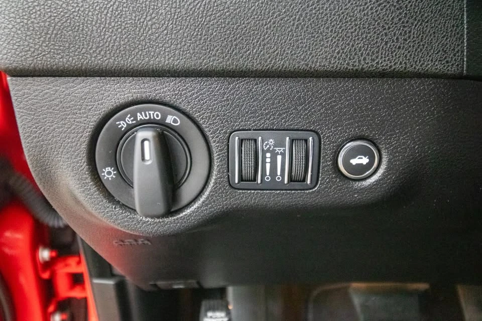 2023 Dodge Charger 7th Gen - Image 13 of 20