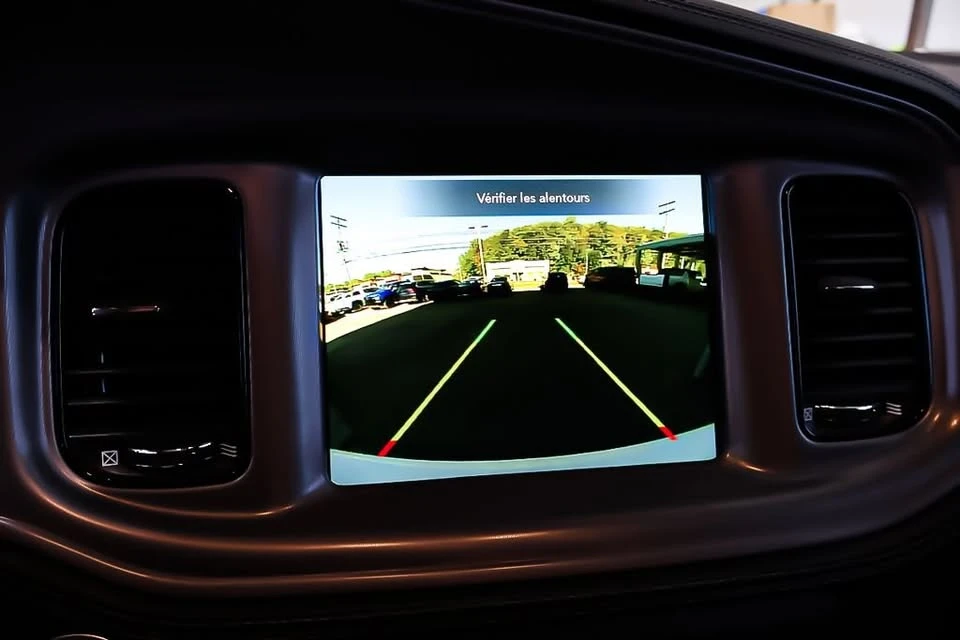 2023 Dodge Charger 8th Gen - Image 13 of 17