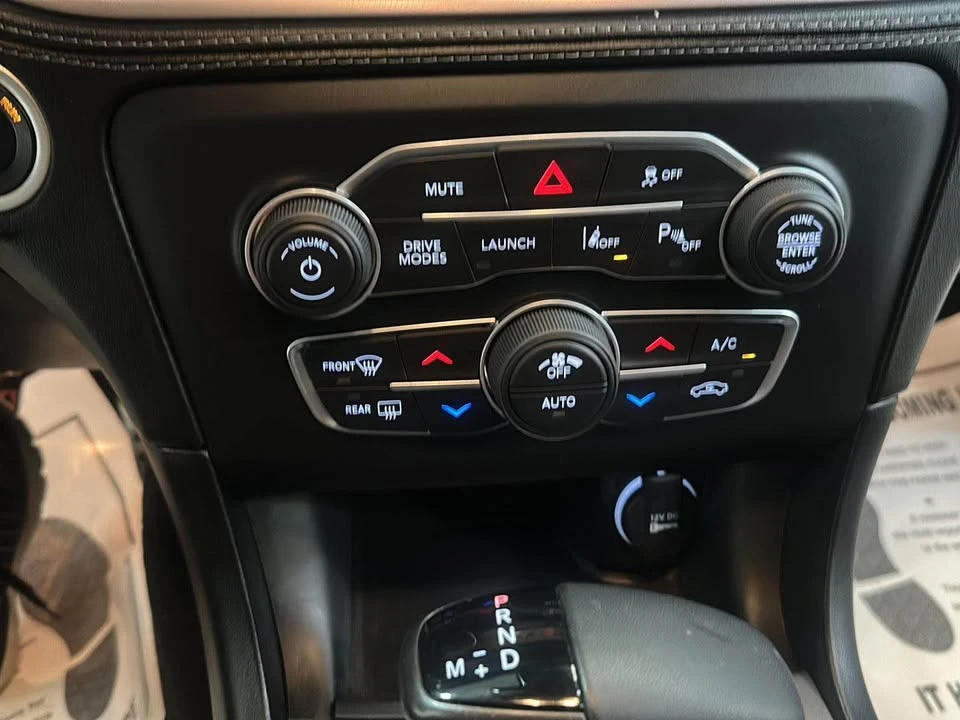2023 Dodge Charger 8th Gen - Image 15 of 18