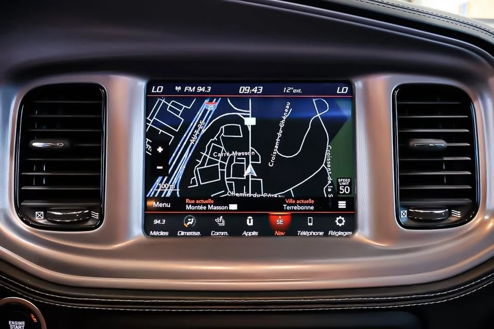 2023 Dodge Charger 8th Gen - Image 14 of 17