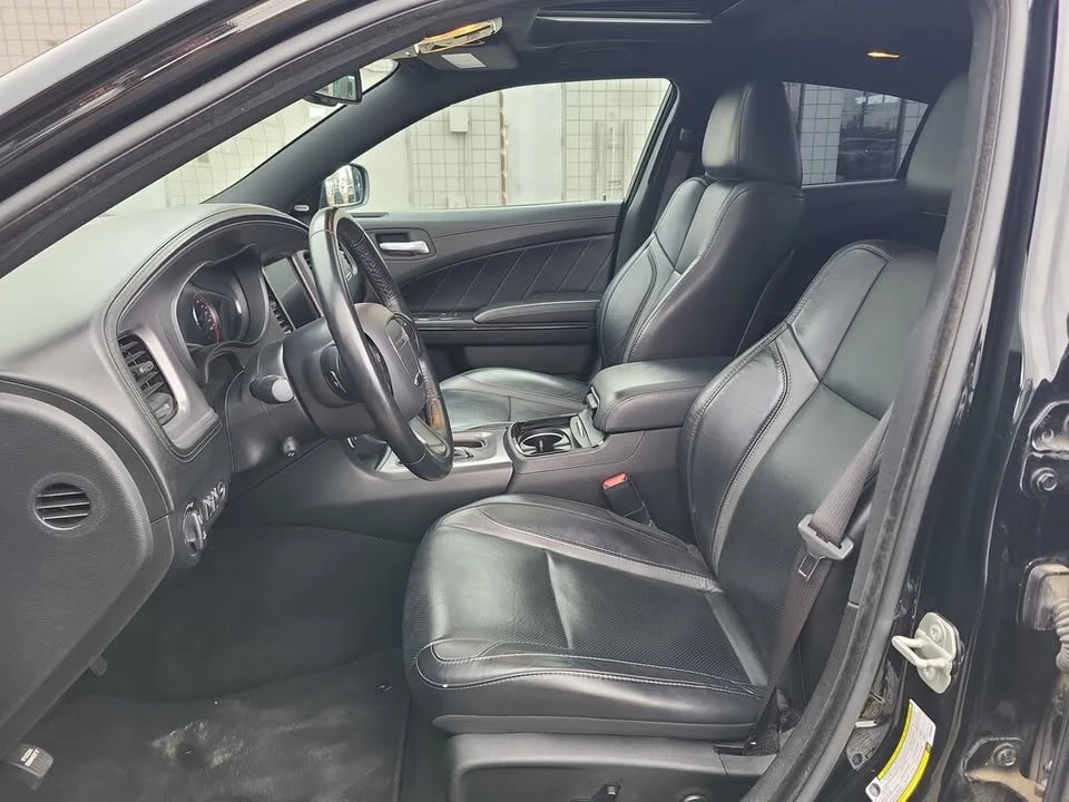 2023 Dodge Charger 8th Gen - Image 8 of 12