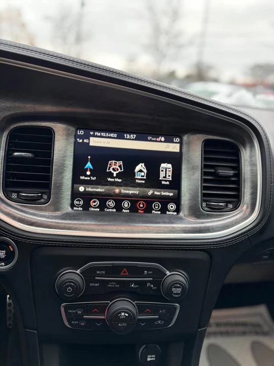 2023 Dodge Charger 8th Gen - Image 4 of 6
