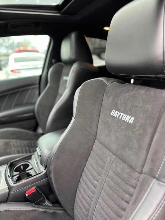 2023 Dodge Charger 8th Gen - Image 3 of 6