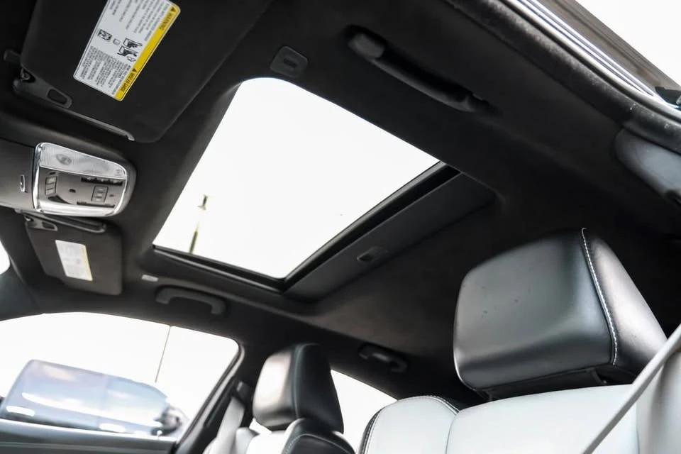 2023 Dodge Charger 7th Gen - Image 16 of 20