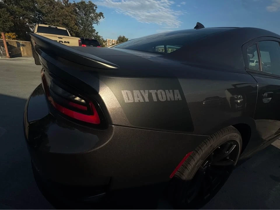 2023 Dodge Charger SRT Hellcat 7th Gen - Image 6 of 9
