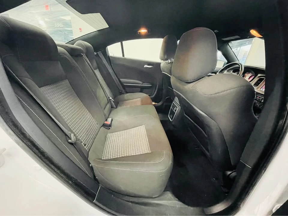 2023 Dodge Charger 7th Gen - Image 17 of 18