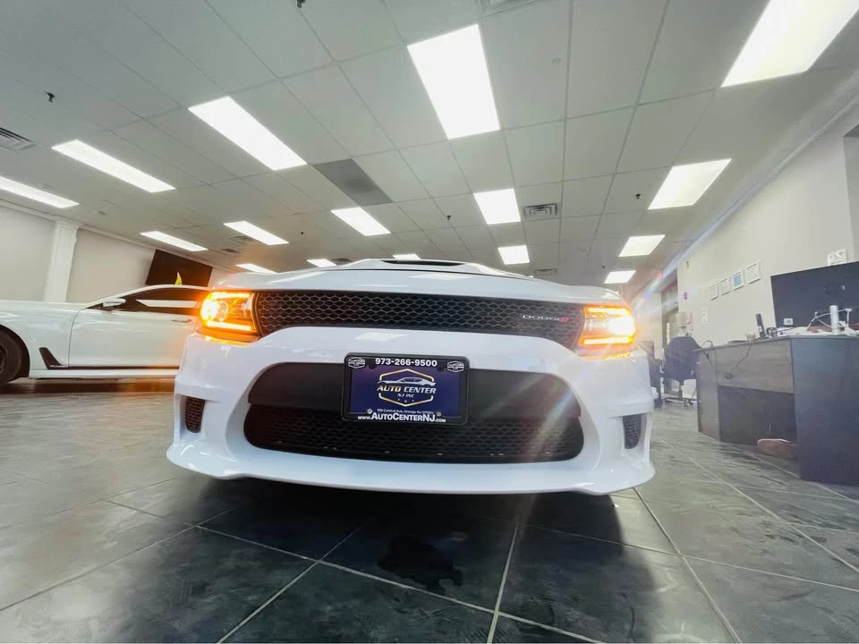 2023 Dodge Charger 7th Gen - Image 2 of 18