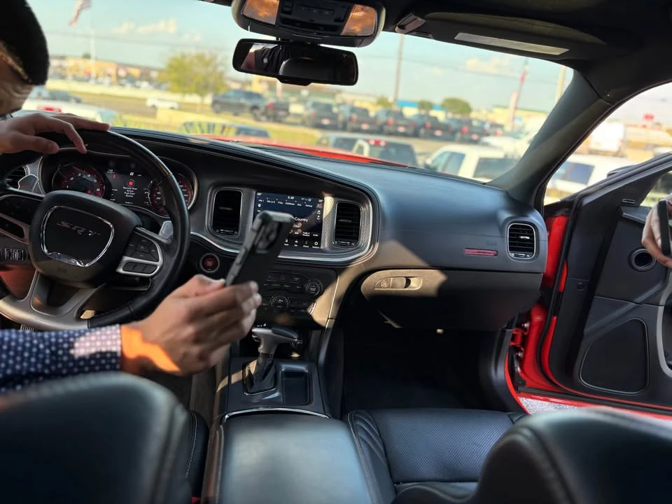 2023 Dodge Charger SRT Hellcat 7th Gen - Image 7 of 19