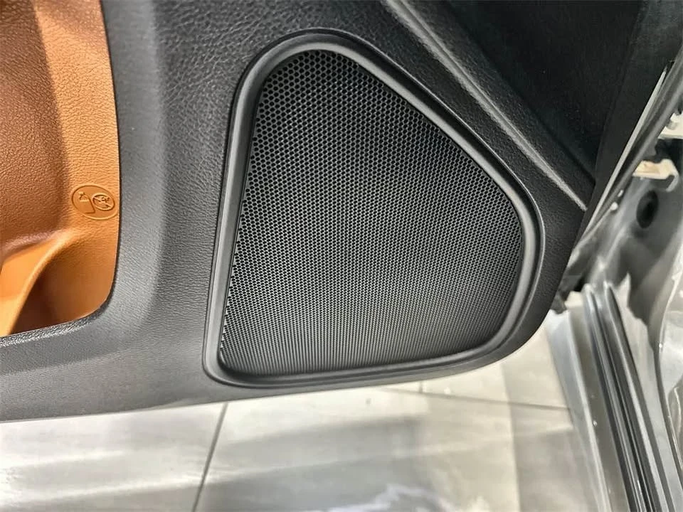 2023 Dodge Charger SRT Hellcat 7th Gen - Image 7 of 8