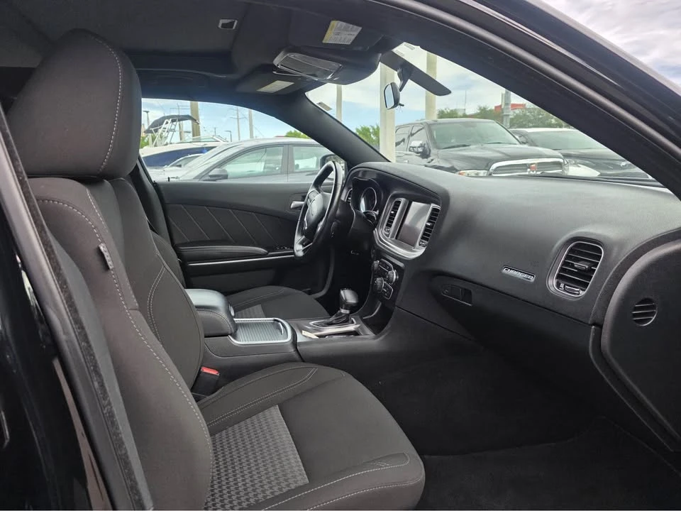 2023 Dodge Charger 7th Gen - Image 7 of 9