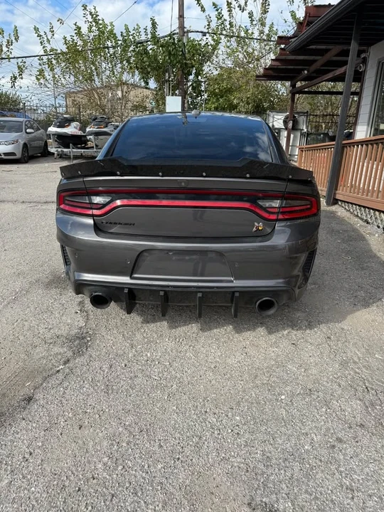 2023 Dodge Charger 8th Gen - Image 4 of 10