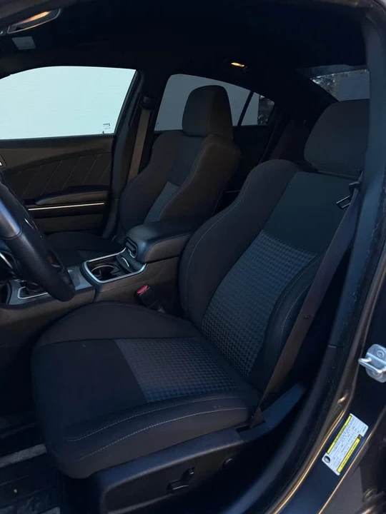 2023 Dodge Charger 8th Gen - Image 8 of 13