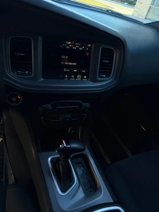 2023 Dodge Charger 8th Gen - Image 10 of 13