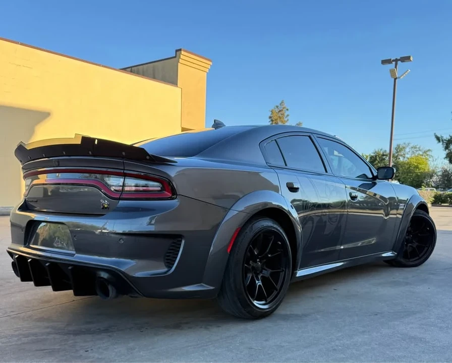 2023 Dodge Charger 8th Gen - Image 4 of 13