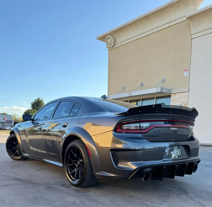 2023 Dodge Charger 8th Gen - Image 6 of 13