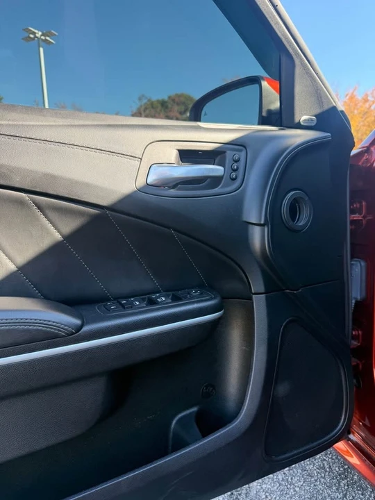 2023 Dodge Charger 8th Gen - Image 4 of 5