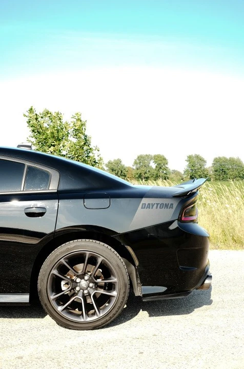 2023 Dodge Charger 7th Gen - Image 5 of 10