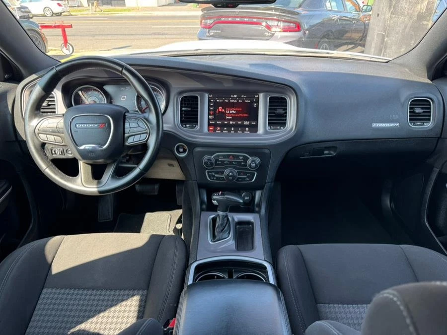 2023 Dodge Charger 7th Gen - Image 13 of 17