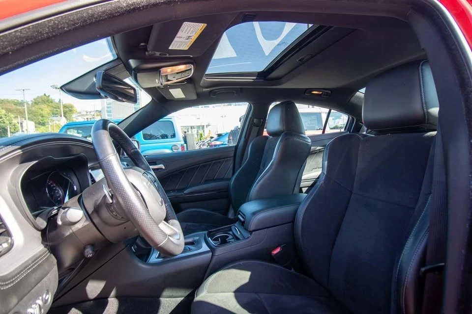 2023 Dodge Charger 7th Gen - Image 9 of 13