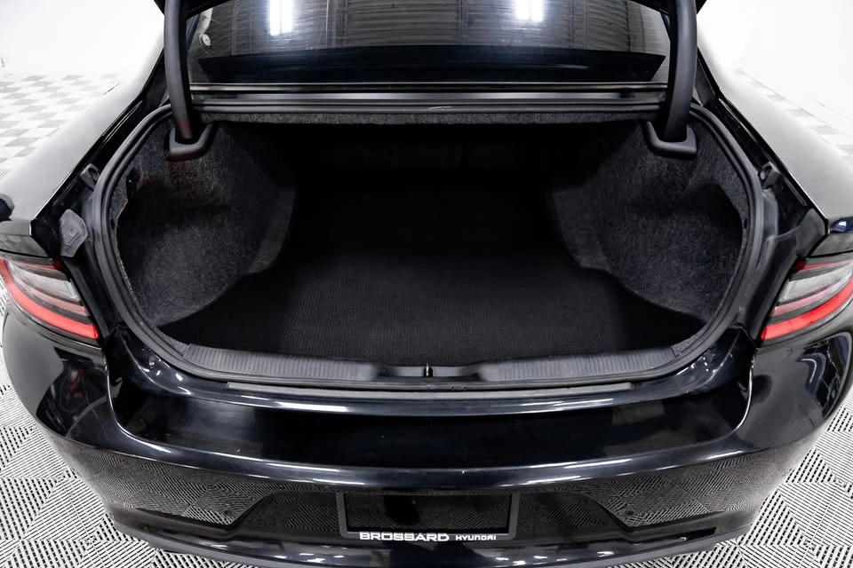 2023 Dodge Charger 8th Gen - Image 9 of 20
