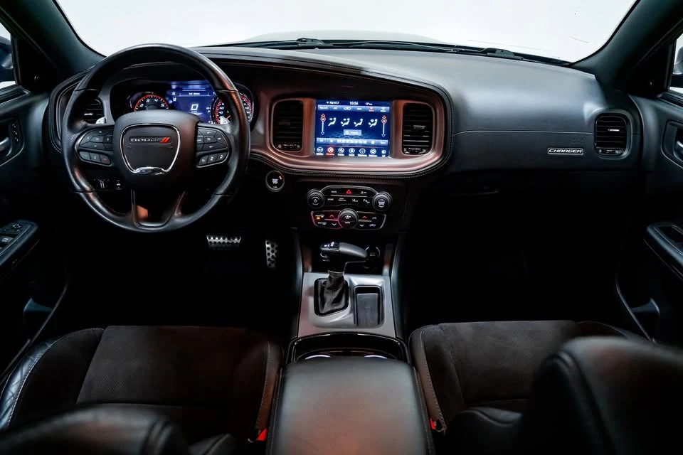 2023 Dodge Charger 8th Gen - Image 2 of 20